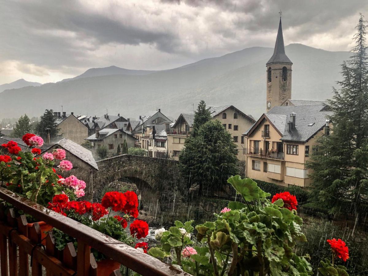 Appartamento Vora Riu Esterri d'Àneu Esterno foto