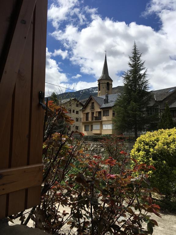 Appartamento Vora Riu Esterri d'Àneu Esterno foto